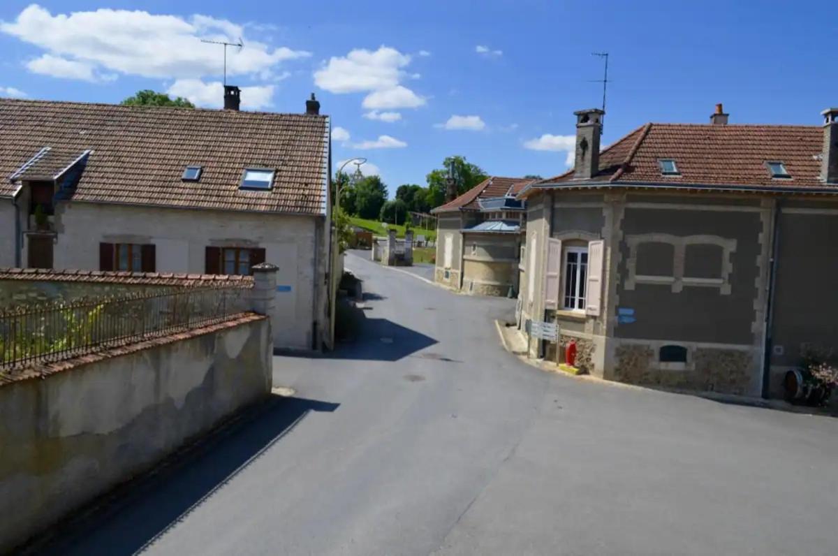 Agreable Maison Petit Jardin A 7 Minutes De Reims Pargny-les-Reims Eksteriør bilde
